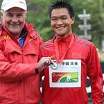 Men - 20 km - Cai Zelin con un Sandro Damilano felice per la 60° medaglia conquistata in una gara importante (?)