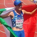 Girls 5.000 track walk: Bertini celebrates bronze