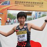 Women U20 10km: Fujii celebrates the bronze