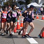 Women - The pack at a turning point; leads Kaori Kawazoe