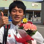 Men 10 km - Eiki Takahashi celebra la vittoria
