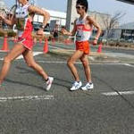 Men 20 km - Suzuki (1) leads in front of Takahashi (2)